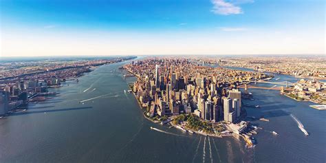 Hudson River .